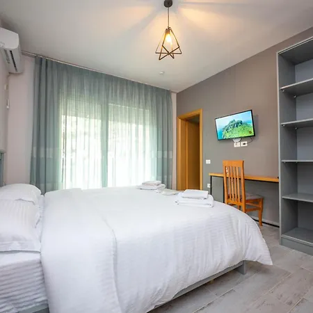 Hotel Aerial & 4*