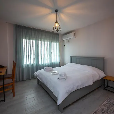 Hotel Aerial & Vlorë