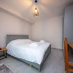 Aerial & Hotell