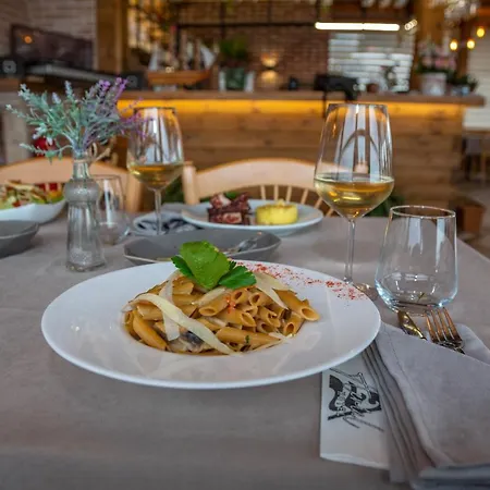 Отель Aerial & Влёра