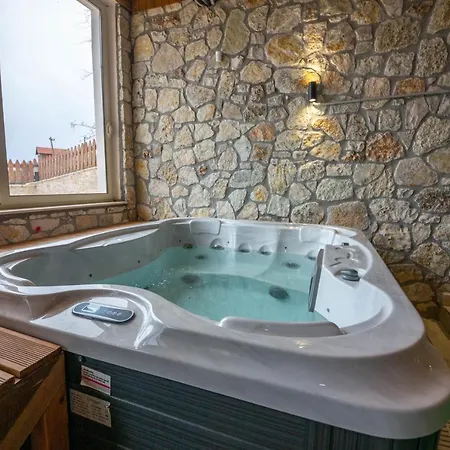 Szálloda Aerial & 4*